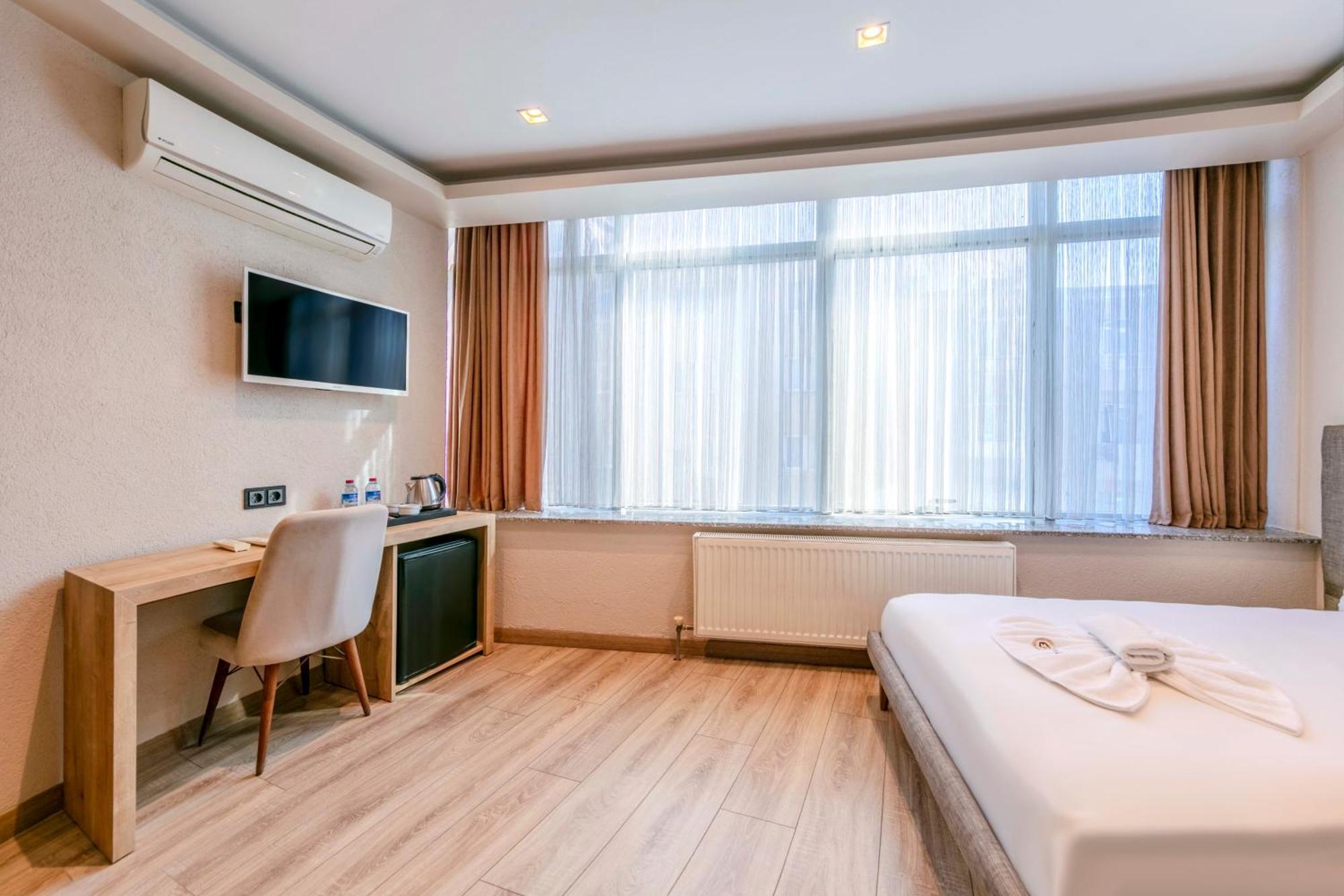 Evim Hotel Corlu Exterior photo
